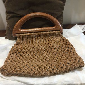 VINTAGE WOODEN HANDLES WOVEN BAG